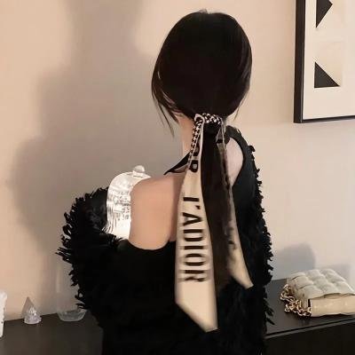 朋友与鳄鱼